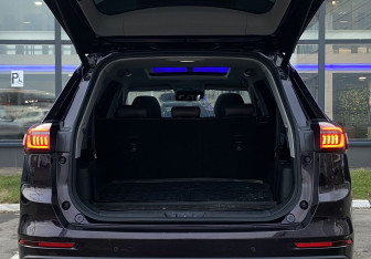 Подержанный автомобиль Chery Tiggo 8 Pro 2021 года (10 фото)