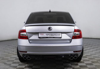 Подержанный автомобиль Skoda Octavia Liftback 2017 года (6 фото)