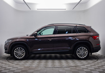 Подержанный автомобиль Skoda Kodiaq 2018 года (2 фото)
