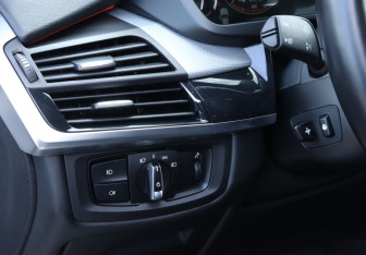Подержанный автомобиль BMW X5 2015 года (17 фото)