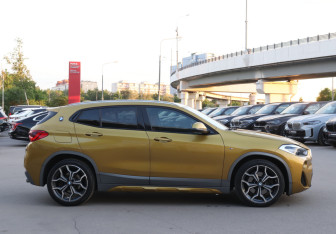 Подержанный автомобиль BMW X2 2019 года (4 фото)