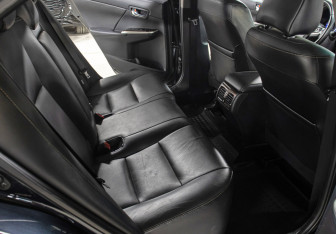 Подержанный автомобиль Toyota Camry Sedan 2016 года (12 фото)