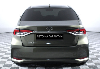 Подержанный автомобиль Toyota Corolla Sedan 2019 года (4 фото)