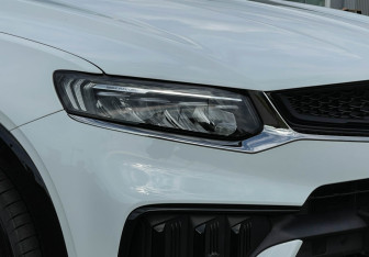 Подержанный автомобиль Geely Tugella 2024 года (22 фото)