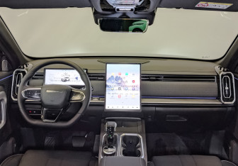 Новый Jaecoo J7 2026 (10 фото)