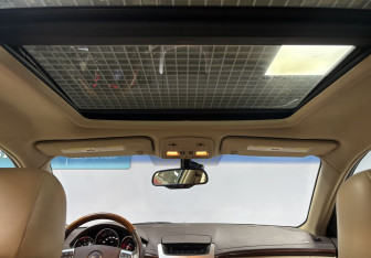 Подержанный автомобиль Cadillac CTS Sedan 2008 года (30 фото)