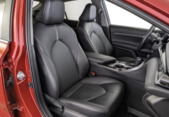 Подержанный автомобиль Toyota Camry Sedan 2022 года (24 фото)