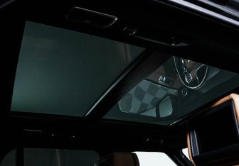 Подержанный автомобиль Land Rover Range Rover 2018 года (16 фото)