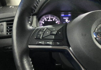 Подержанный автомобиль Nissan Qashqai 2022 года (15 фото)