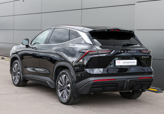 Подержанный автомобиль Jetour Dashing 2023 года (7 фото)