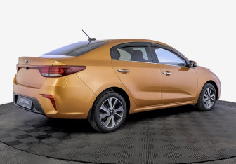 Подержанный автомобиль Kia Rio Sedan 2017 года (5 фото)