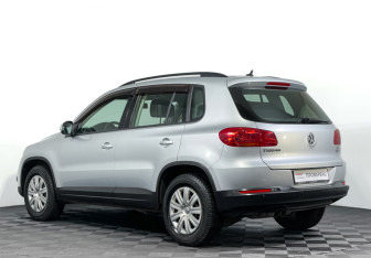 Подержанный автомобиль Volkswagen Tiguan 2014 года (7 фото)