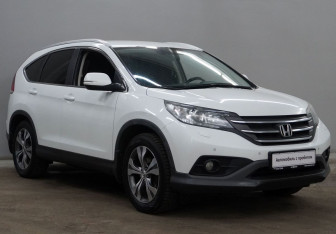 Подержанный автомобиль Honda CR-V 2013 года (3 фото)