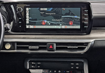 Подержанный автомобиль Kia K5 2021 года (17 фото)