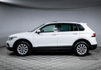 Подержанный автомобиль Volkswagen Tiguan 2021 года (8 фото)