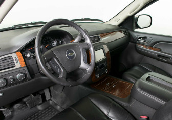 Подержанный автомобиль Chevrolet Tahoe 2008 года (7 фото)