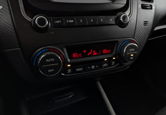 Подержанный автомобиль Kia Cerato Sedan 2018 года (26 фото)