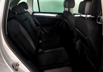 Подержанный автомобиль Volkswagen Tiguan 2018 года (17 фото)