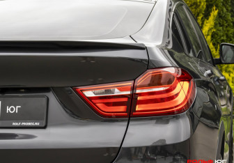 Подержанный автомобиль BMW X4 2017 года (32 фото)