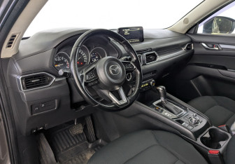 Подержанный автомобиль Mazda CX-5 2018 года (15 фото)