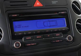 Подержанный автомобиль Volkswagen Golf Plus 2010 года (17 фото)