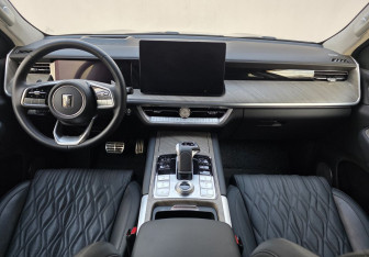 Подержанный автомобиль Tank 500 2023 года (11 фото)