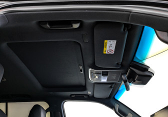 Подержанный автомобиль Toyota Land Cruiser Suv 2022 года (23 фото)