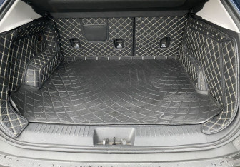 Подержанный автомобиль Omoda C5 2023 года (13 фото)