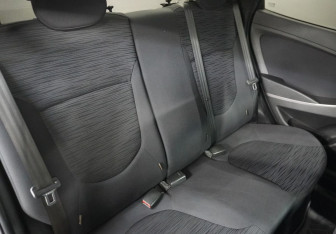 Подержанный автомобиль Hyundai Solaris Sedan 2014 года (12 фото)