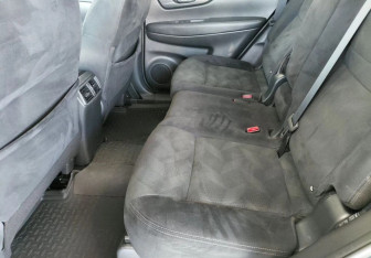 Подержанный автомобиль Nissan X-Trail 2017 года (9 фото)