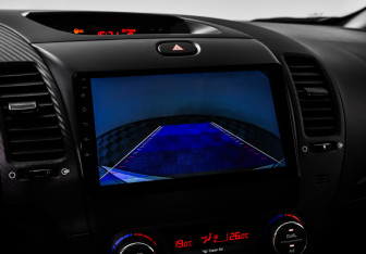 Подержанный автомобиль Kia Cerato Sedan 2013 года (10 фото)