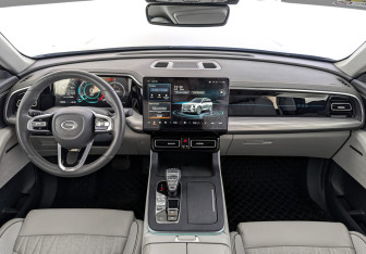 Подержанный автомобиль GAC GS8 2024 года (14 фото)