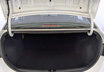 Подержанный автомобиль Hyundai Solaris Sedan 2021 года (10 фото)