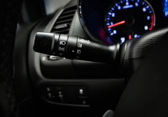 Подержанный автомобиль Kia Cerato Coupe 2013 года (12 фото)