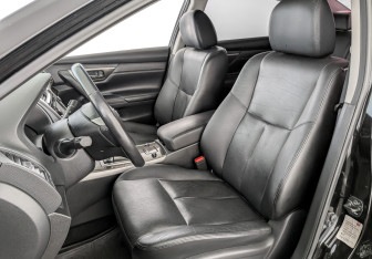 Подержанный автомобиль Nissan Teana 2014 года (21 фото)