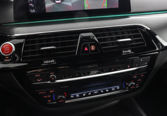 Подержанный автомобиль BMW M5 Sedan 2019 года (23 фото)