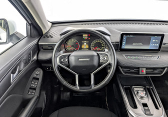 Подержанный автомобиль Haval Jolion 2023 года (20 фото)