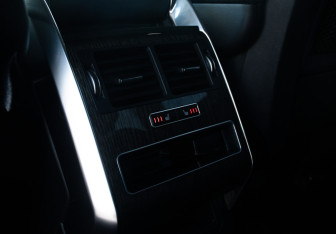 Подержанный автомобиль Land Rover Range Rover Sport 2014 года (14 фото)