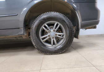 Подержанный автомобиль SsangYong Kyron 2011 года (9 фото)