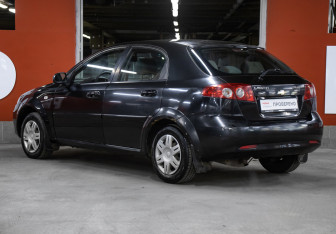 Подержанный автомобиль Chevrolet Lacetti Hatchback 2007 года (7 фото)