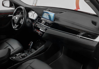 Подержанный автомобиль BMW X2 2020 года (9 фото)