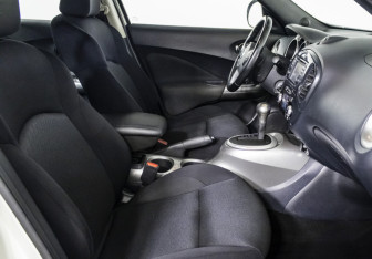 Подержанный автомобиль Nissan Juke 2012 года (10 фото)