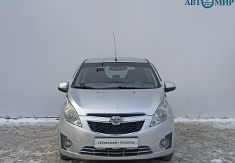 Подержанный автомобиль Chevrolet Spark 2013 года (2 фото)