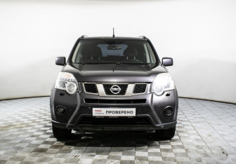 Подержанный автомобиль Nissan X-Trail 2014 года (2 фото)