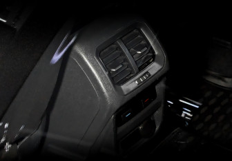 Подержанный автомобиль Volkswagen Tiguan 2021 года (28 фото)