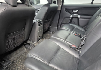 Подержанный автомобиль Volvo XC90 2011 года (10 фото)