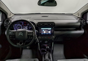 Подержанный автомобиль Citroen C3 Aircross 2018 года (22 фото)