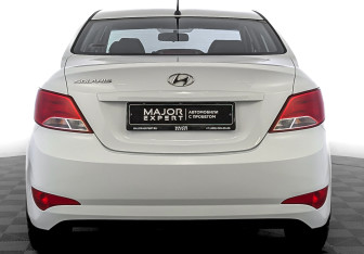 Подержанный автомобиль Hyundai Solaris Sedan 2016 года (6 фото)