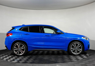 Подержанный автомобиль BMW X2 2018 года (6 фото)