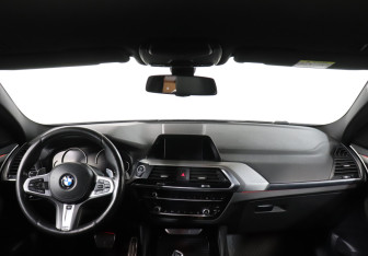 Подержанный автомобиль BMW X4 2019 года (12 фото)